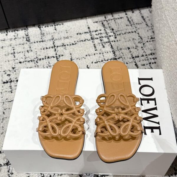 LOEWE Frühling/Sommer Neue Petal Anagram Open Toe Hohl Hausschuhe