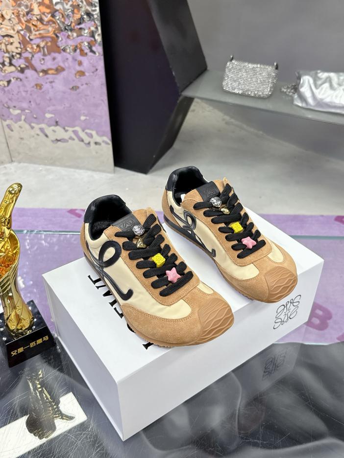 replica,schuhe,beste,kaufen,1:1,besten,seiten,Replik,turnschuhe,sneakers Die neuen Ballettschuhe LOEWE Ballet Runner2.0 für Paare replica,schuhe,beste,kaufen,1:1,besten,seiten,Replik,turnschuhe,sneakers Die neuen Ballettschuhe LOEWE Ballet Runner2.0 für Paare