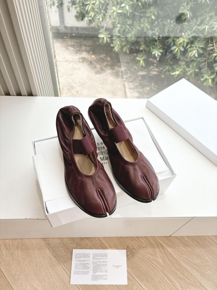 replica,schuhe,beste,kaufen,1:1,besten,seiten,Replik,turnschuhe,sneakers G012 Maison Margiela Ballet Mary Jane-Schuhe aus Leder replica,schuhe,beste,kaufen,1:1,besten,seiten,Replik,turnschuhe,sneakers G012 Maison Margiela Ballet Mary Jane-Schuhe aus Leder