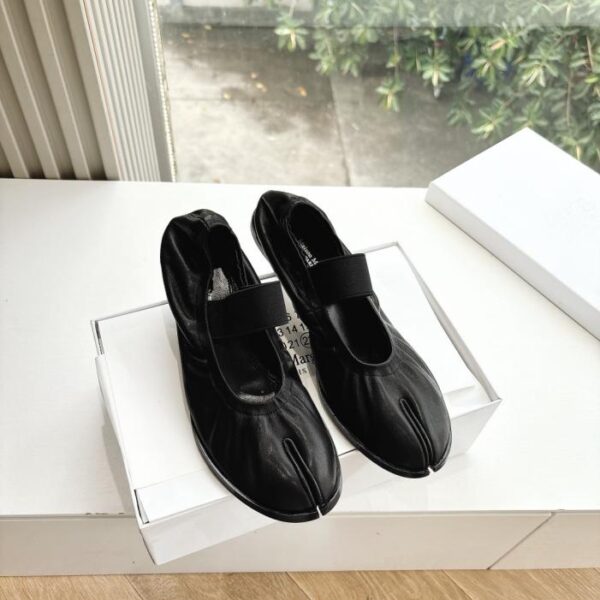 G012 Maison Margiela Ballet Mary Jane-Schuhe aus Leder