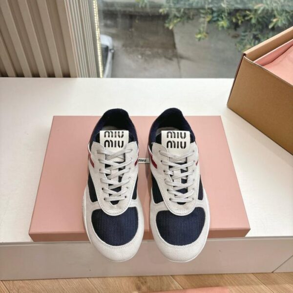G027 Miu Miu Fashion Week