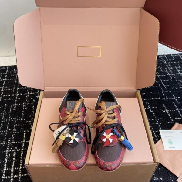 Miu Miu Frühjahr/Sommer Neue Modenschau Paar Stil Dexun Casual Schuhe