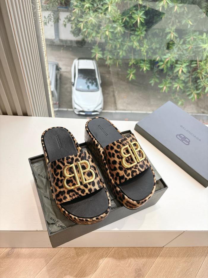 replica,schuhe,beste,kaufen,1:1,besten,seiten,Replik,turnschuhe,sneakers G289 Balenciaga Frühling und Sommer Neue flache Hausschuhe Sandalen replica,schuhe,beste,kaufen,1:1,besten,seiten,Replik,turnschuhe,sneakers G289 Balenciaga Frühling und Sommer Neue flache Hausschuhe Sandalen