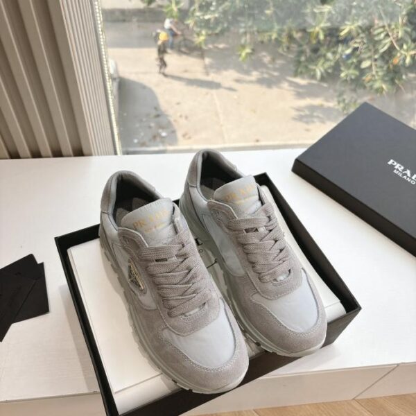 replica,schuhe,beste,kaufen,1:1,besten,seiten,Replik,turnschuhe,sneakers G741 PRADA Frühjahrs- und Sommershow Dünnbesohlte deutsche Trainingsschuhe