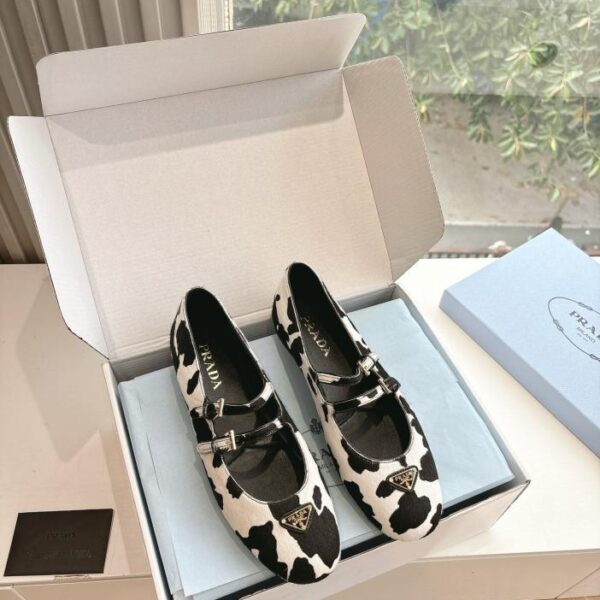replica,schuhe,beste,kaufen,1:1,besten,seiten,Replik,turnschuhe,sneakers G887 PRADA neuesten Frühjahr und Sommer neue Mary Jane Loafers einzelne Schuhe voll