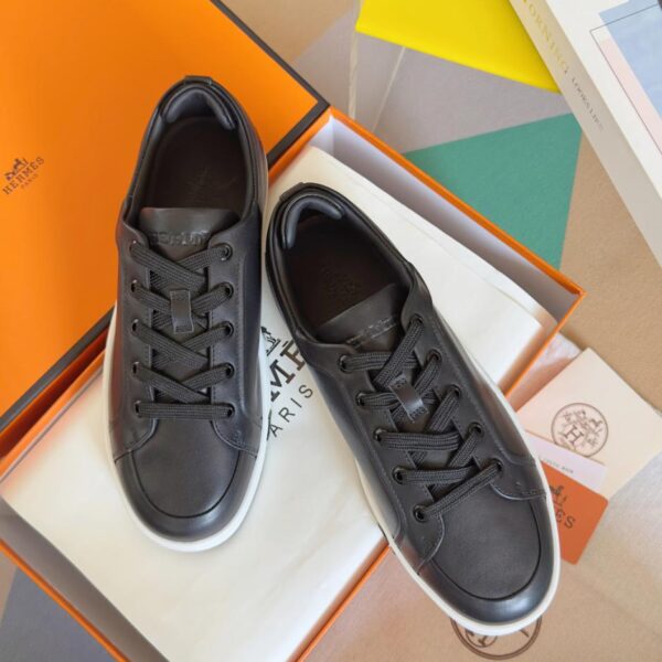 Top-Version Hermes Kid Serie Freizeit Sportschuhe Skateboard Schuhe weiße Schuhe