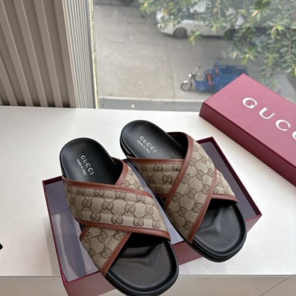 G335 Top-Version GUCCI Damen-Pantoletten mit dicker Sohle und geschlossener Spitze