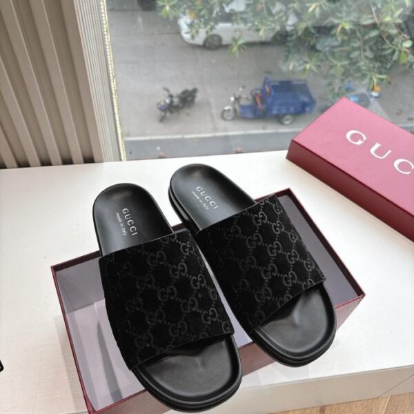 G335 Top-Version GUCCI Damen-Pantoletten mit dicker Sohle und geschlossener Spitze