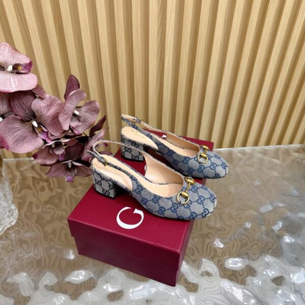 replica,schuhe,beste,kaufen,1:1,besten,seiten,Replik,turnschuhe,sneakers GUCCI Sandalen mit Horsebit-Diamantschnalle und dickem Absatz
