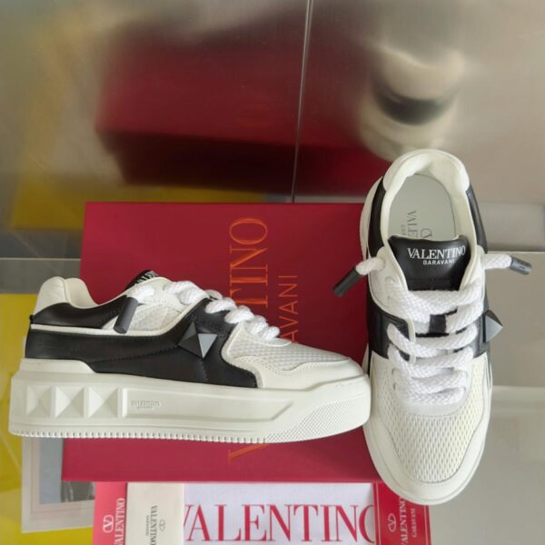 VALENTINO PinkPp Limited Edition Dicke Spitzenbrotschuhe Dickbesohlte Freizeitsportschuhe Topversion Paar-Edition (5HPHA)