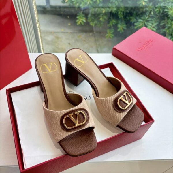 replica,schuhe,beste,kaufen,1:1,besten,seiten,Replik,turnschuhe,sneakers VALENTINO klassische Frühlings- und Sommer-Sandalen mit VLOGO SIGNATURE-Metallschnalle (F22CU)