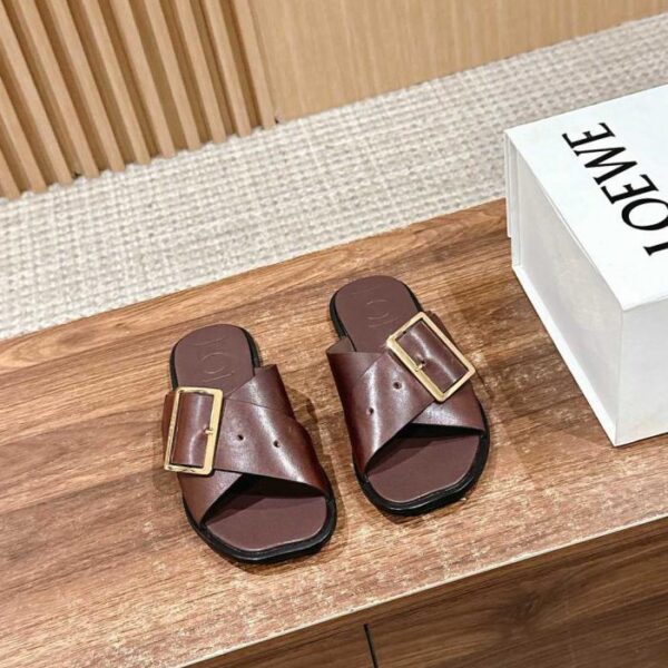 Loewe Early Spring Series Flache Hausschuhe mit gekreuzten Riemen (TN5FO)