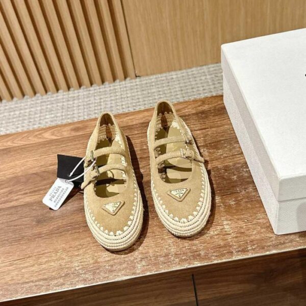 replica,schuhe,beste,kaufen,1:1,besten,seiten,Replik,turnschuhe,sneakers Prada Raffia Mary Jane Flats (L)