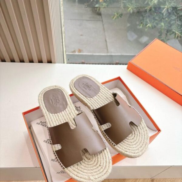 Hermes hüpfende H Herrenschuhe (34Z59)