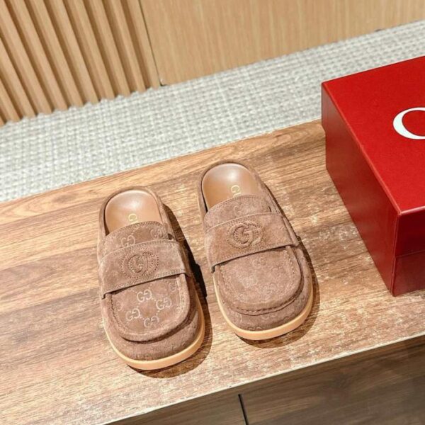 replica,schuhe,beste,kaufen,1:1,besten,seiten,Replik,turnschuhe,sneakers Birkenstock-Pantoletten im neuen Stil von Gucci mit offener Zehenpartie und dicker Sohle (JDIIO)
