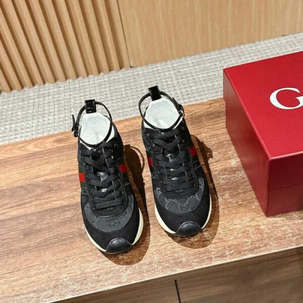 replica,schuhe,beste,kaufen,1:1,besten,seiten,Replik,turnschuhe,sneakers Guccis neuestes Laufstegmodell der Re-Motion-Serie, lässige Sportschuhe mit dicker Sohle (9AJ4U)