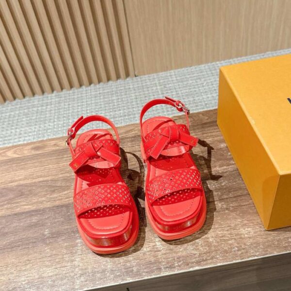 replica,schuhe,beste,kaufen,1:1,besten,seiten,Replik,turnschuhe,sneakers Louis Vuitton Frühjahr/Sommer Jelly Sandalen (NPCJ3)