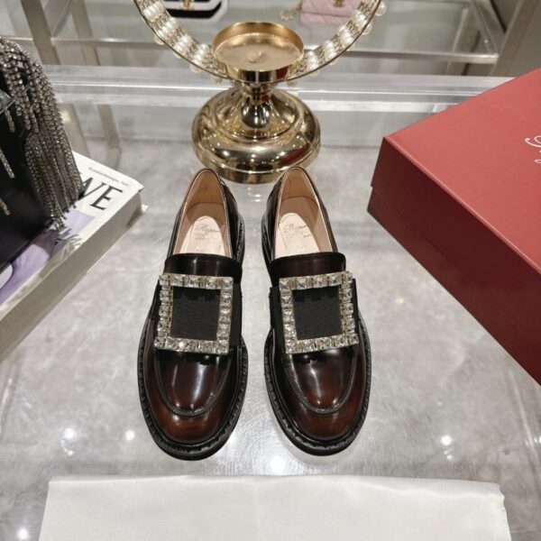 replica,schuhe,beste,kaufen,1:1,besten,seiten,Replik,turnschuhe,sneakers Roger Vivier neue Farbe klassische Messingschnalle und Diamantschnalle Schuhe High-End-Version (L)