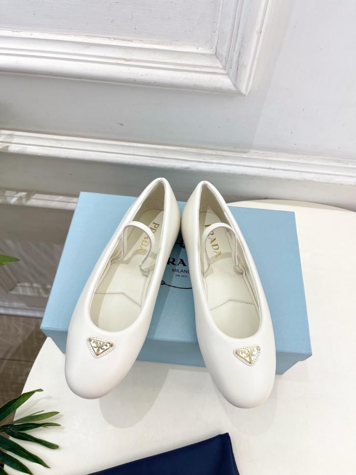 replica,schuhe,beste,kaufen,1:1,besten,seiten,Replik,turnschuhe,sneakers Pradas neue Ballerinas aus Nappa-Schaffell mit Dreieckslogo (K39MZ) replica,schuhe,beste,kaufen,1:1,besten,seiten,Replik,turnschuhe,sneakers Pradas neue Ballerinas aus Nappa-Schaffell mit Dreieckslogo (K39MZ)