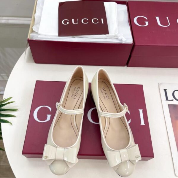 replica,schuhe,beste,kaufen,1:1,besten,seiten,Replik,turnschuhe,sneakers Gucci Frühling/Sommer – Neue klassische Mary-Jane-Schuhe mit Doppel-G-Schleife (MNFKV)