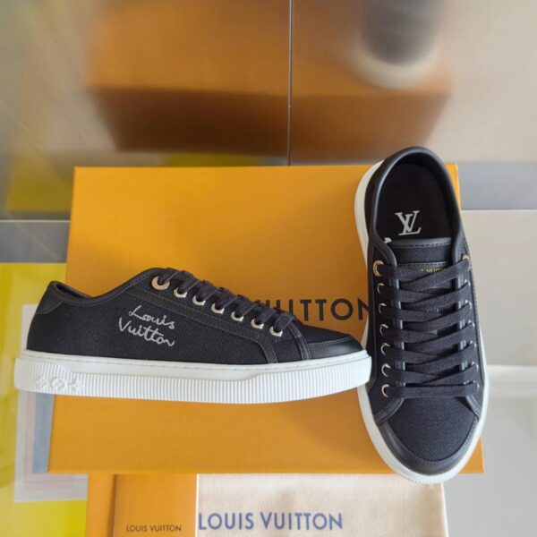 replica,schuhe,beste,kaufen,1:1,besten,seiten,Replik,turnschuhe,sneakers Die neueste Lagoon-Kollektion von Louis Vuitton umfasst Denim mit dicken Sohlen und geprägten Monogramm-Prints, eine Premium-Version dieser lässigen Sneakers und Skateboardschuhe (4WEUY)