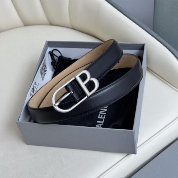 Balenciaga, 2,5 cm breites importiertes Kalbsleder mit Vintage-Hardware aus reinem Kupfer (TXHAL)