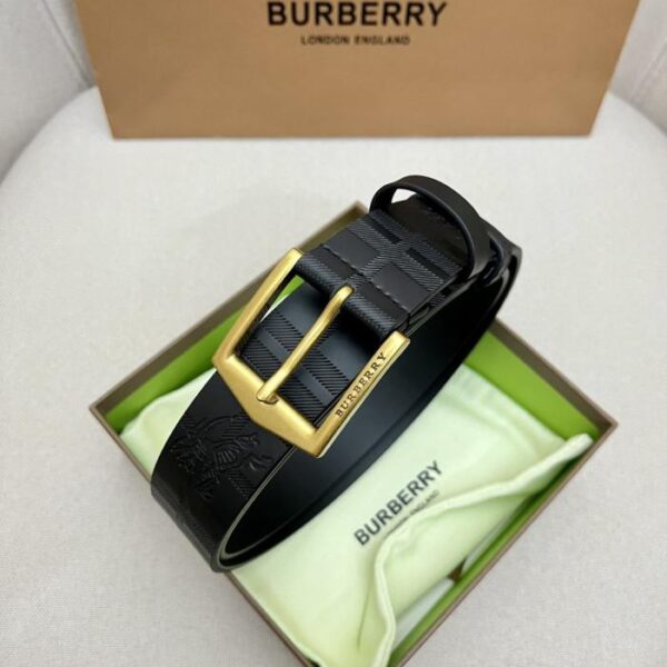 replica,schuhe,beste,kaufen,1:1,besten,seiten,Replik,turnschuhe,sneakers BURBERRY Herrengürtel aus genarbtem Leder mit Metallschnalle und beidseitiger Außenverwendung, 3,5 cm (7S3MC)