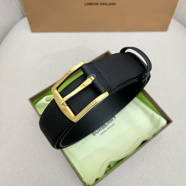 replica,schuhe,beste,kaufen,1:1,besten,seiten,Replik,turnschuhe,sneakers BURBERRY Herrengürtel aus genarbtem Leder mit Metallschnalle und beidseitiger Außenverwendung, 3,5 cm (LKYF0)