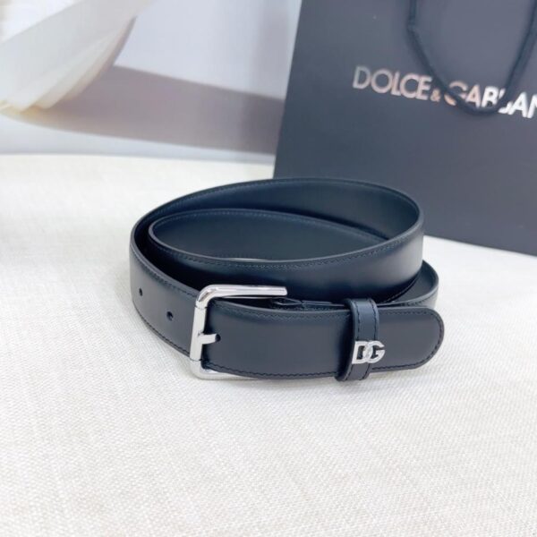 replica,schuhe,beste,kaufen,1:1,besten,seiten,Replik,turnschuhe,sneakers D&G Kalbsledergürtel, importiertes Originalleder mit DG-Schnalle, 3,0 cm (3WL6V)