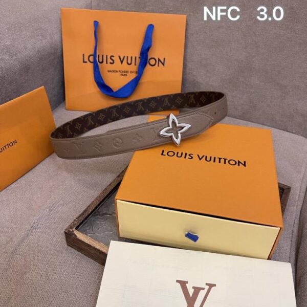 replica,schuhe,beste,kaufen,1:1,besten,seiten,Replik,turnschuhe,sneakers Louis Vuitton 3,0 cm doppelseitiger Gürtel (S16MQ)