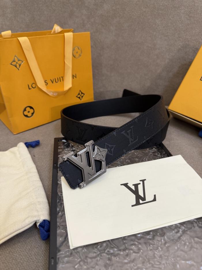 replica,schuhe,beste,kaufen,1:1,besten,seiten,Replik,turnschuhe,sneakers LV Dimension 4.0 Wendegürtel aus Leder mit geprägtem LV-Schriftzug und floralem Monogramm (EBZ5B) replica,schuhe,beste,kaufen,1:1,besten,seiten,Replik,turnschuhe,sneakers LV Dimension 4.0 Wendegürtel aus Leder mit geprägtem LV-Schriftzug und floralem Monogramm (EBZ5B)