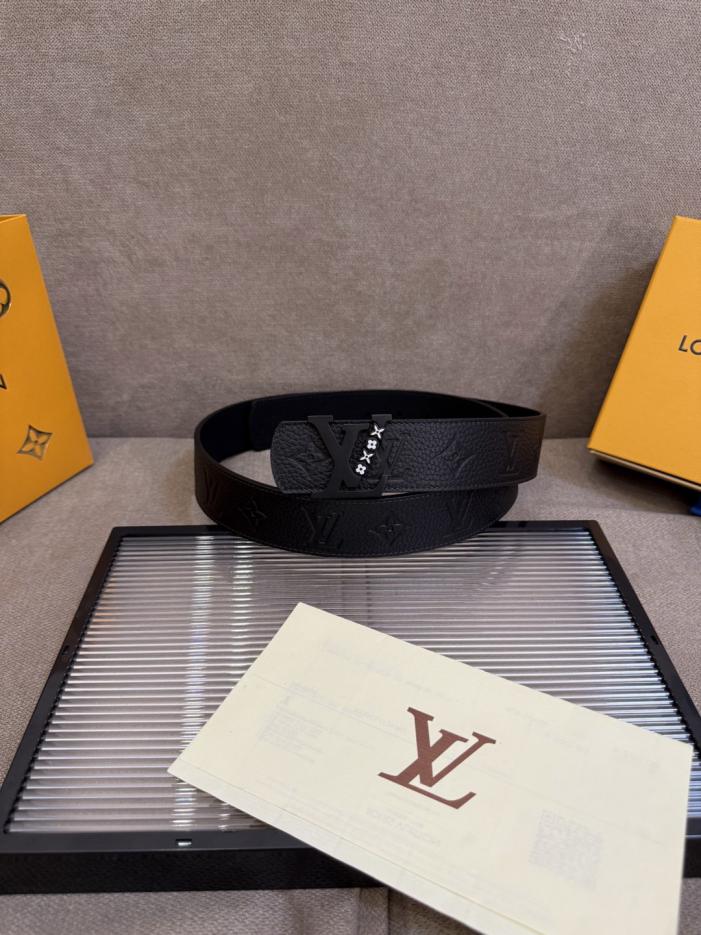 replica,schuhe,beste,kaufen,1:1,besten,seiten,Replik,turnschuhe,sneakers LV Dimension 4.0 Wendegürtel aus Leder mit geprägtem LV-Schriftzug und floralem Monogramm (QDG6N) replica,schuhe,beste,kaufen,1:1,besten,seiten,Replik,turnschuhe,sneakers LV Dimension 4.0 Wendegürtel aus Leder mit geprägtem LV-Schriftzug und floralem Monogramm (QDG6N)