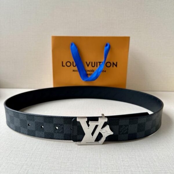 replica,schuhe,beste,kaufen,1:1,besten,seiten,Replik,turnschuhe,sneakers Doppelseitiger Gürtel mit LV-Blumenmotiv (YGU0B)