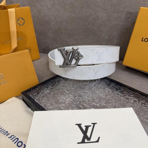 replica,schuhe,beste,kaufen,1:1,besten,seiten,Replik,turnschuhe,sneakers LV Herrengürtel, neu, Breite 4 cm (PA5J8)