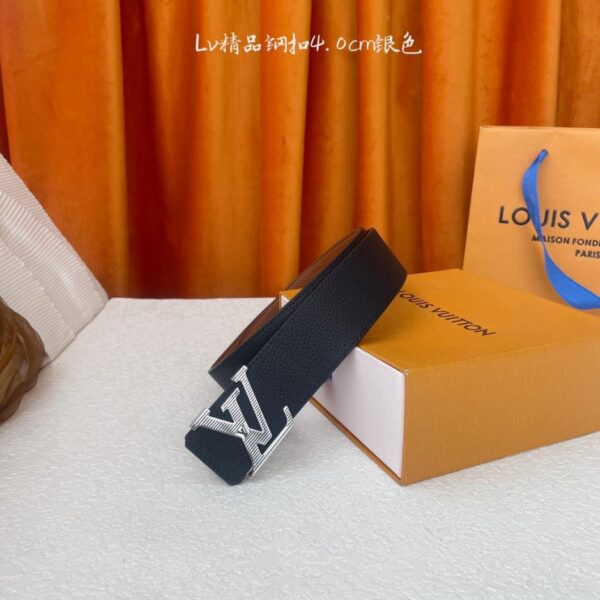 replica,schuhe,beste,kaufen,1:1,besten,seiten,Replik,turnschuhe,sneakers Louis Vuitton: Klassische Originalqualität. Schwarzes Litschi-Muster auf der einen Seite, khakifarbenes Litschi-Muster auf der anderen. Originale Schnalle aus hochwertigem Stahl, 4,0 cm breit (NTMEC).