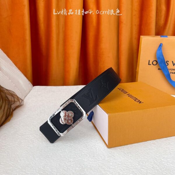 【LOUIS VUITTON】 Klassische Original-Boutique-Schnalle, Breite 4,0 cm (2PIUL)