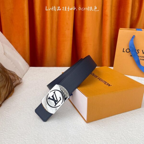 【LOUIS VUITTON】 Klassische Originalqualität, klassisches doppelseitiges Litschi-Muster, originale hochwertige Stahlschnalle, Breite 4,0 cm (XVQZ3)