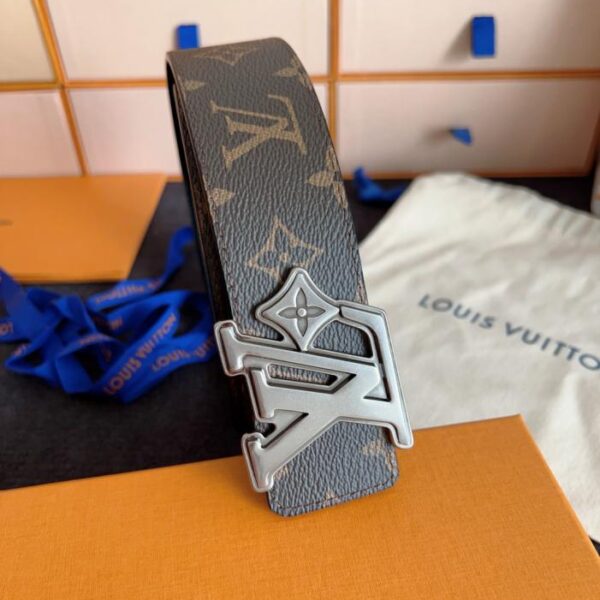 Die neuen Modelle von Louis Vuitton sind jetzt an den Kassen erhältlich. LV4.0CM Breite M4110 (6LNA9)
