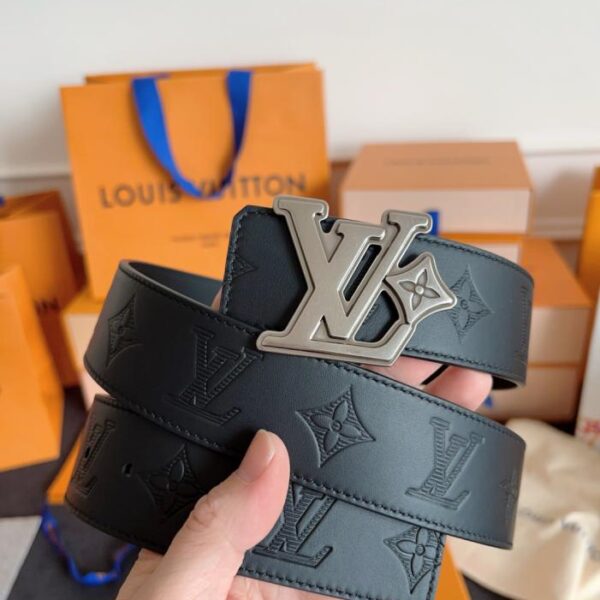 replica,schuhe,beste,kaufen,1:1,besten,seiten,Replik,turnschuhe,sneakers Die neuen Modelle von Louis Vuitton sind jetzt an den Kassen erhältlich. LV4.0CM Breite M4110 (AXB10)