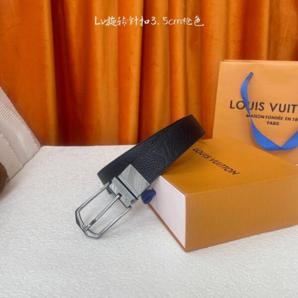 【LOUIS VUITTON】 Klassische Boutique-Drehdornschließe, Breite 3,5 cm (9V975)