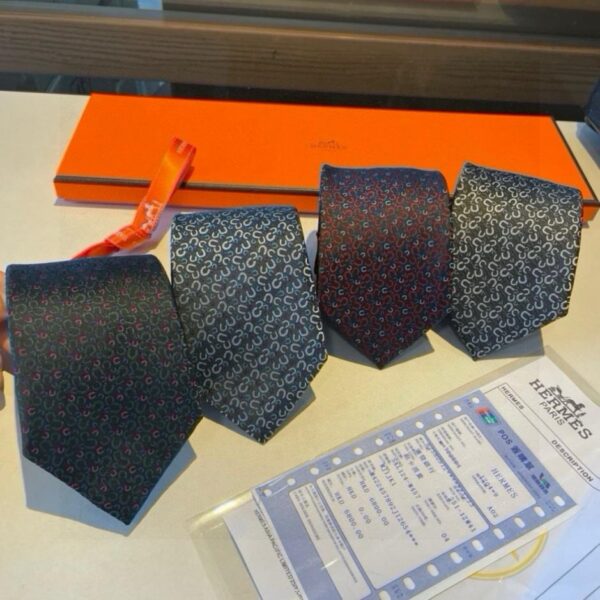 Neue Krawattenkollektion für Herren von Hermès, 100 % hochwertige Twill-Seide, handgefertigte Individualisierung (FSDAH)