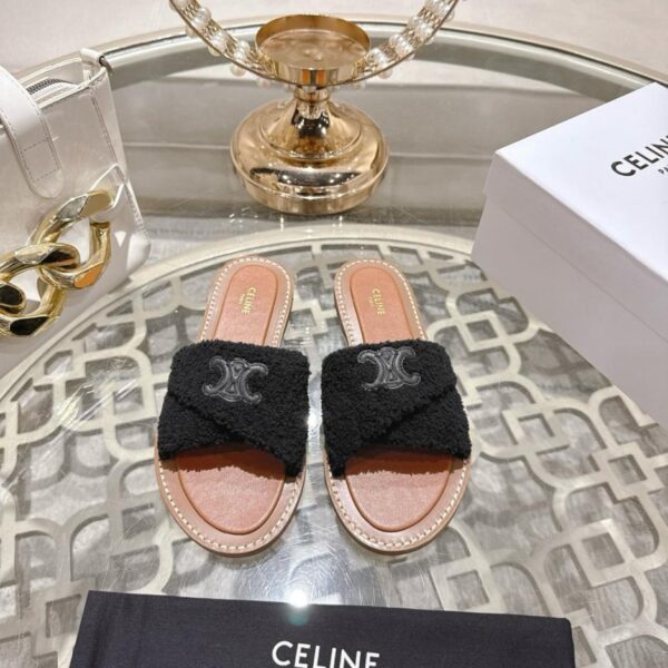 replica,schuhe,beste,kaufen,1:1,besten,seiten,Replik,turnschuhe,sneakers Celine Herbst pflanzt Gras 🌿 neueste Sandalen-Serie (MW9QP)
