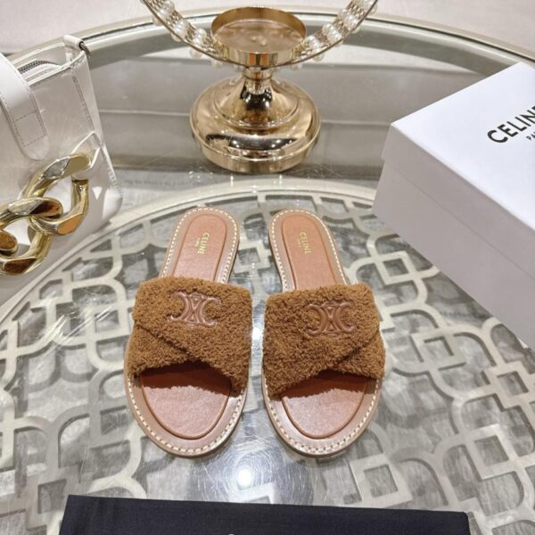 replica,schuhe,beste,kaufen,1:1,besten,seiten,Replik,turnschuhe,sneakers Celine Herbst pflanzt Gras 🌿 neueste Sandalen-Serie (VKNA0)