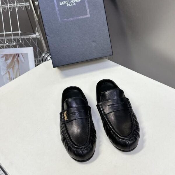 Saint Laurent klassische Slipper (22BDM)