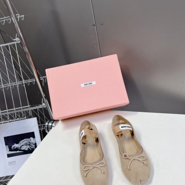 MiuMiu klassische Ballettschuhe (I923V)