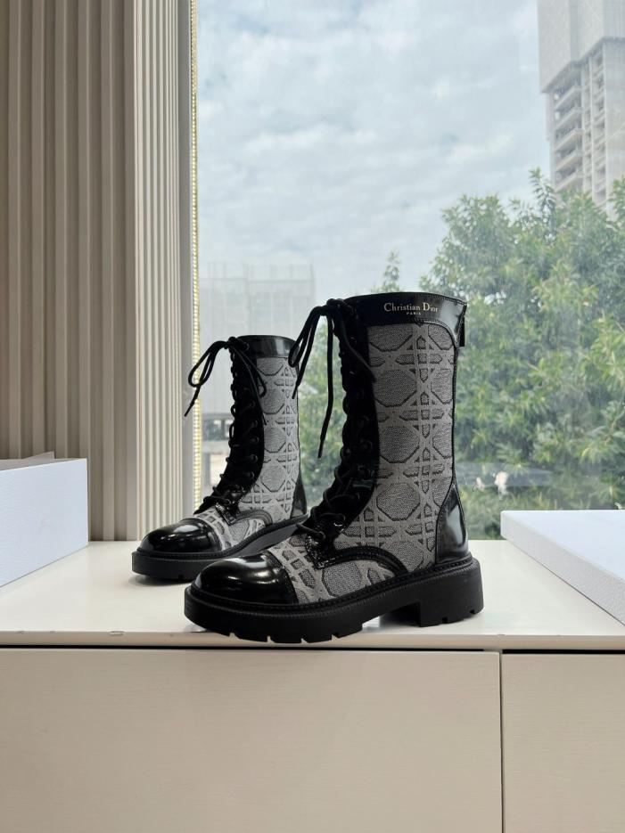 replica,schuhe,beste,kaufen,1:1,besten,seiten,Replik,turnschuhe,sneakers G133 Miss Dior Herbst/Winter Chelsea Stiefeletten (783R9) replica,schuhe,beste,kaufen,1:1,besten,seiten,Replik,turnschuhe,sneakers G133 Miss Dior Herbst/Winter Chelsea Stiefeletten (783R9)