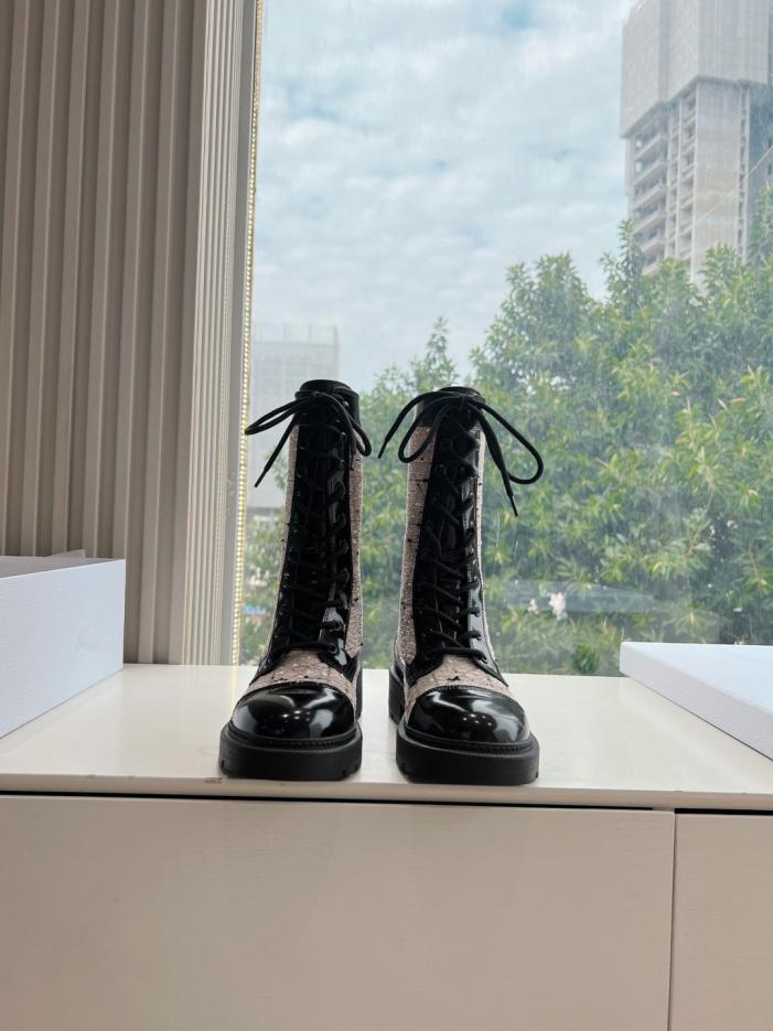replica,schuhe,beste,kaufen,1:1,besten,seiten,Replik,turnschuhe,sneakers G133 Miss Dior Herbst/Winter Chelsea Stiefeletten (YBN) replica,schuhe,beste,kaufen,1:1,besten,seiten,Replik,turnschuhe,sneakers G133 Miss Dior Herbst/Winter Chelsea Stiefeletten (YBN)