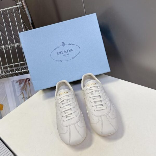 replica,schuhe,beste,kaufen,1:1,besten,seiten,Replik,turnschuhe,sneakers PRADAs neuste Retro-Paarschuhe (NGRN2)