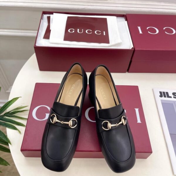 replica,schuhe,beste,kaufen,1:1,besten,seiten,Replik,turnschuhe,sneakers GUCCI – Neue klassische Loafer mit Horsebit-Schnitt und flacher Öffnung (J9T49)