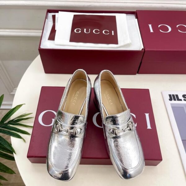 replica,schuhe,beste,kaufen,1:1,besten,seiten,Replik,turnschuhe,sneakers GUCCI Neue klassische flache Loafer mit Horsebit (8YJY0)